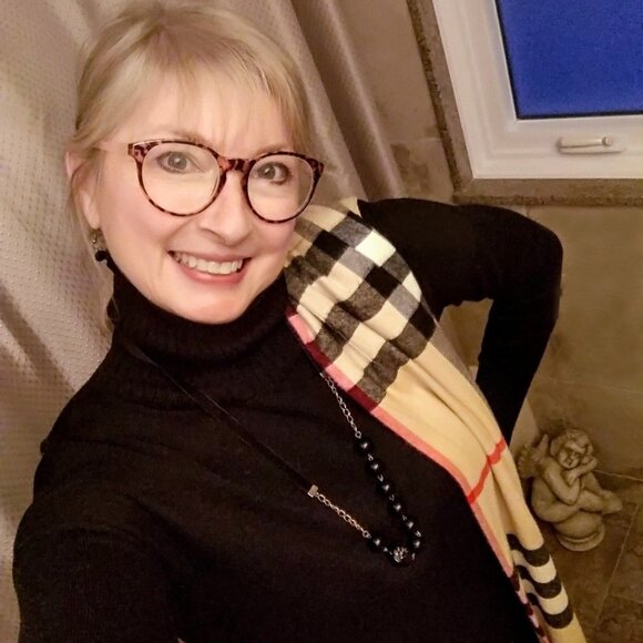 🖤Cute Lululemon Black Turtleneck Knit Softer Still Dress - Picture 8 of 12